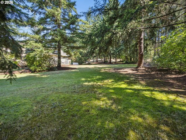 17006 S TRAIL RIDGE Rd, Oregon City, OR 97045