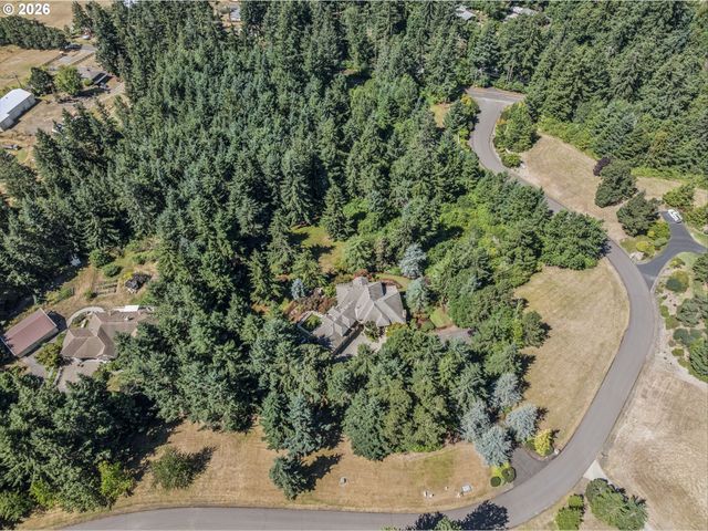 17006 S TRAIL RIDGE Rd, Oregon City, OR 97045