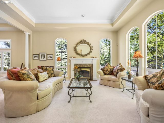 17006 S TRAIL RIDGE Rd, Oregon City, OR 97045