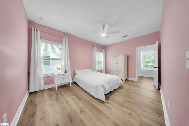 28 Ashby Grove Drive, Simpsonville, SC 29681