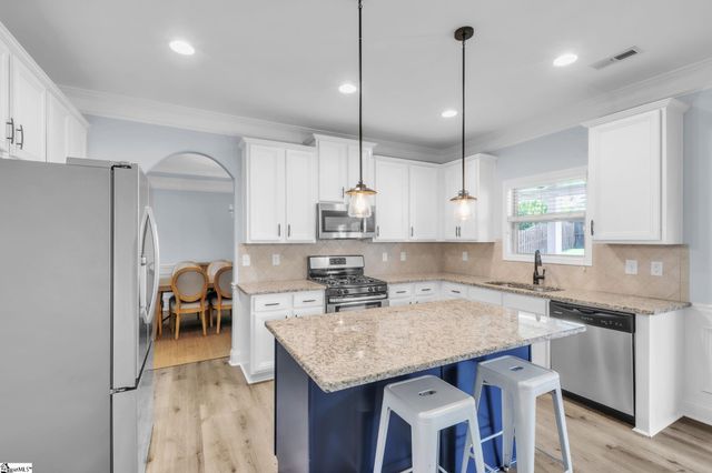 28 Ashby Grove Drive, Simpsonville, SC 29681