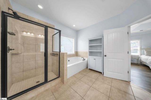 28 Ashby Grove Drive, Simpsonville, SC 29681
