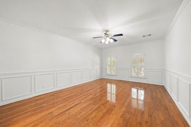 5136 Chevy Chase Drive, Houston, TX 77056