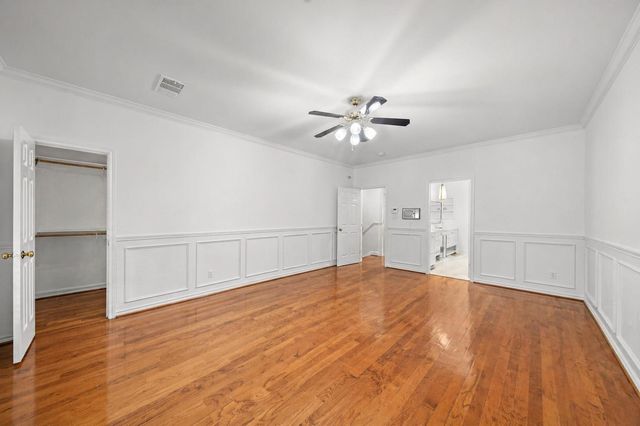 5136 Chevy Chase Drive, Houston, TX 77056