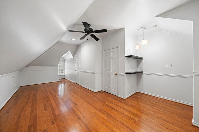 5136 Chevy Chase Drive, Houston, TX 77056