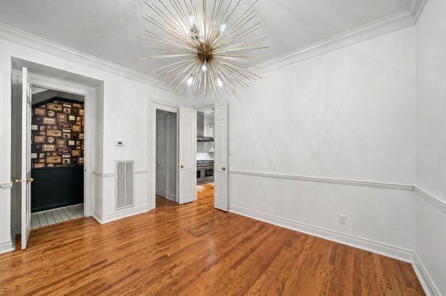 5136 Chevy Chase Drive, Houston, TX 77056