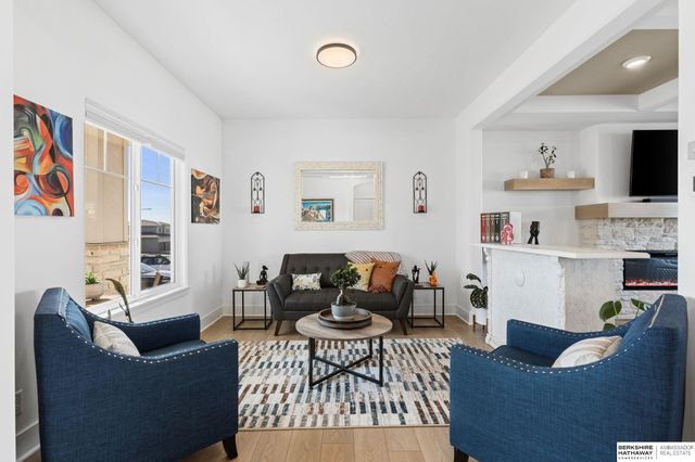 12626 Carpenter Street, Papillion, NE 68138