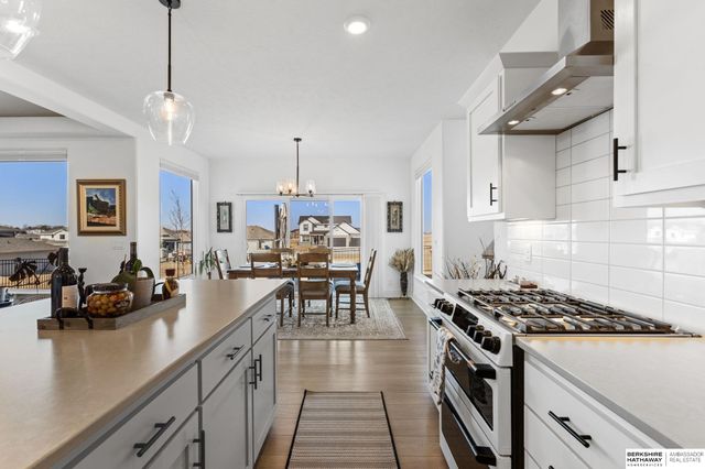 12626 Carpenter Street, Papillion, NE 68138