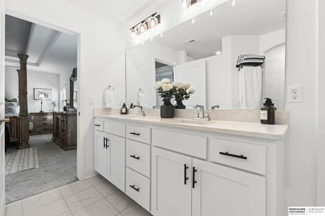 12626 Carpenter Street, Papillion, NE 68138