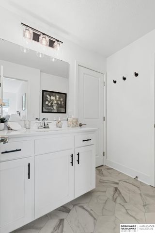 12626 Carpenter Street, Papillion, NE 68138