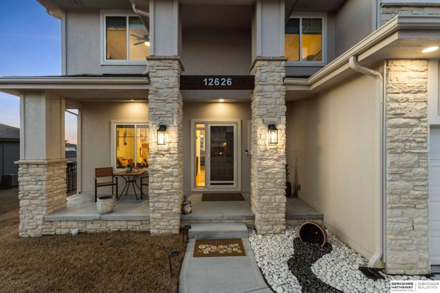 12626 Carpenter Street, Papillion, NE 68138