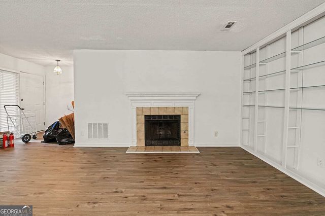 105 Garden Court, Atlanta, GA 30328