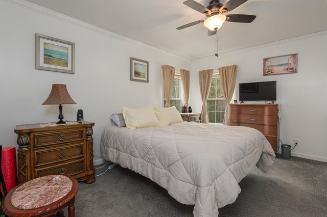 214 Robin Hood Drive, Exeter, NH 03833