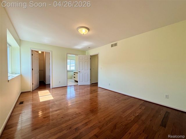 7192 Hawthorne Circle, Atlas Township, MI 48438