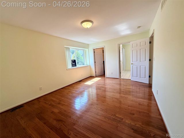 7192 Hawthorne Circle, Atlas Township, MI 48438