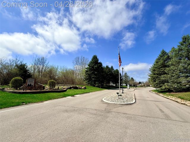 7192 Hawthorne Circle, Atlas Township, MI 48438