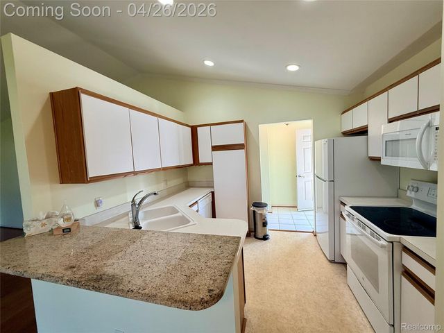 7192 Hawthorne Circle, Atlas Township, MI 48438