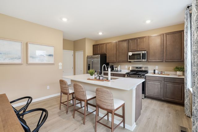2887 McMurtrie Way, Yorkville, IL 60560