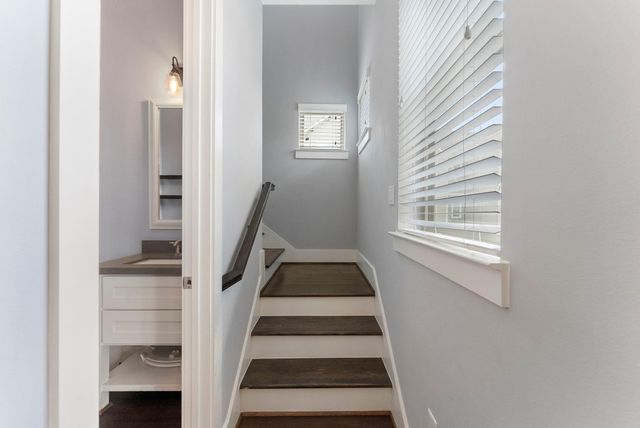 1512 Hatcher Spring Lane, Houston, TX 77008