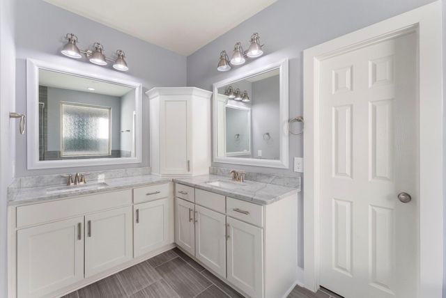 1512 Hatcher Spring Lane, Houston, TX 77008