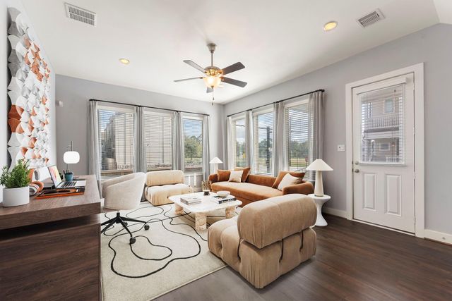 1512 Hatcher Spring Lane, Houston, TX 77008