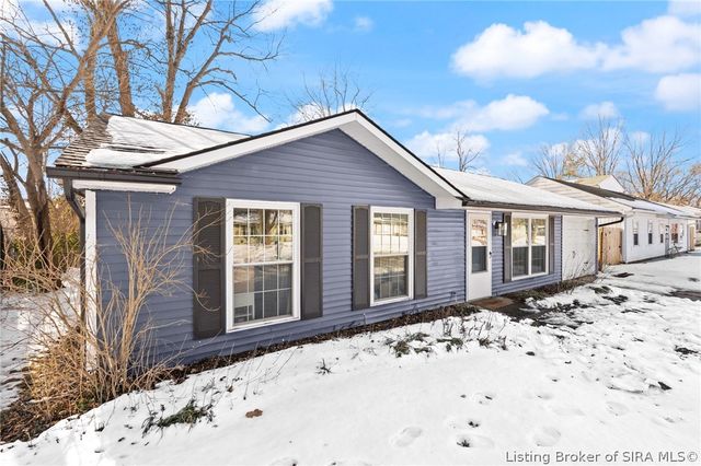 707 Dellinger Drive, Jeffersonville, IN 47130