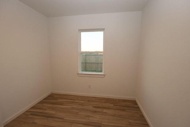 682 Daniels Lake Lane, Dayton, TX 77535