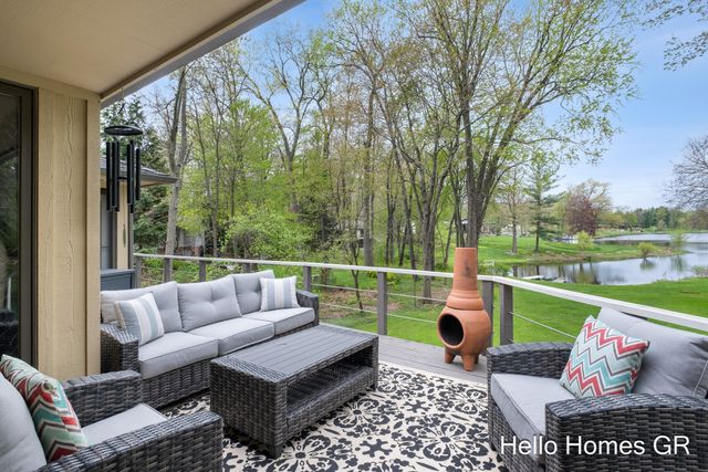 1901 Forest Shores Drive Se, Cascade Twp, MI 49546
