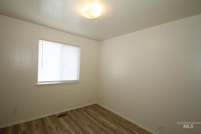 908 S Lily St., Nampa, ID 83686
