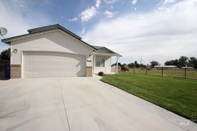 908 S Lily St., Nampa, ID 83686