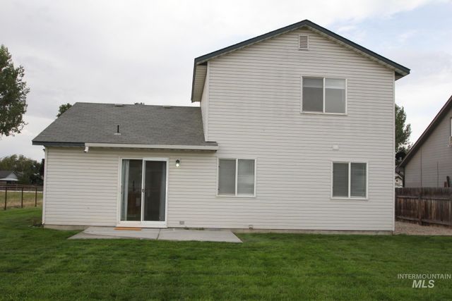 908 S Lily St., Nampa, ID 83686