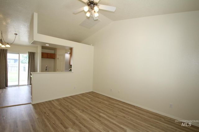 908 S Lily St., Nampa, ID 83686