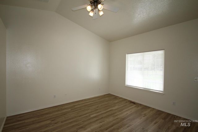 908 S Lily St., Nampa, ID 83686