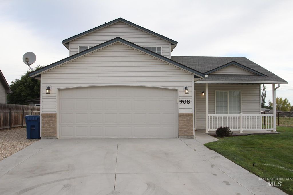 908 S Lily St., Nampa, ID 83686