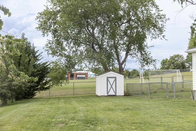 519 ARPIA ST, Lexington, VA 24450