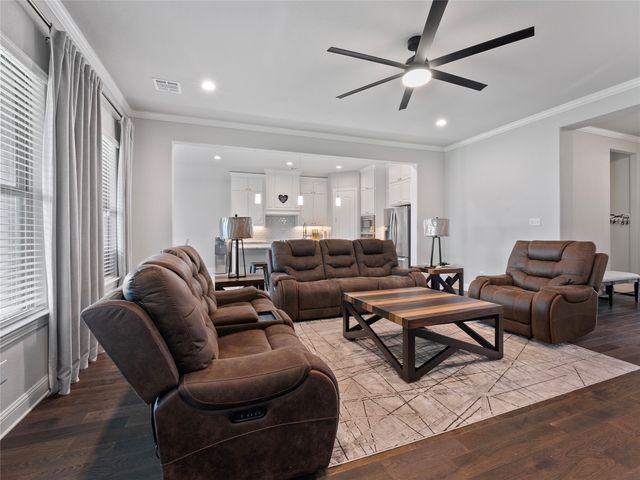 483 S Hill Drive, Waxahachie, TX 75165