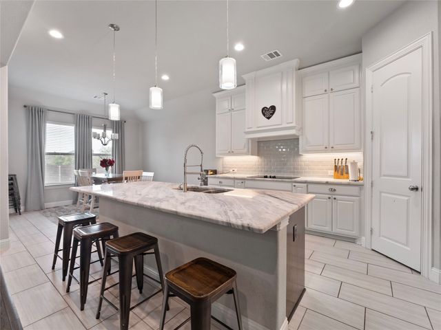 483 S Hill Drive, Waxahachie, TX 75165
