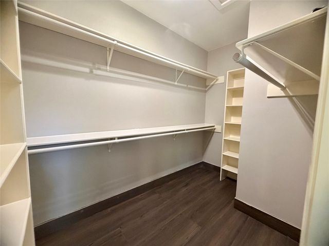 8006 Oakwood Bend Drive, Houston, TX 77040