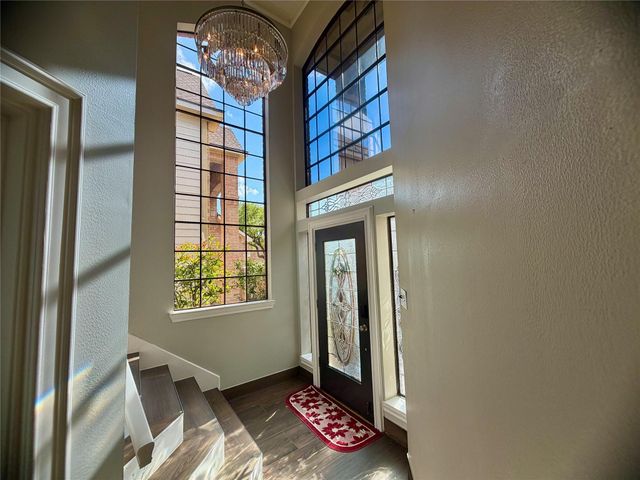 8006 Oakwood Bend Drive, Houston, TX 77040