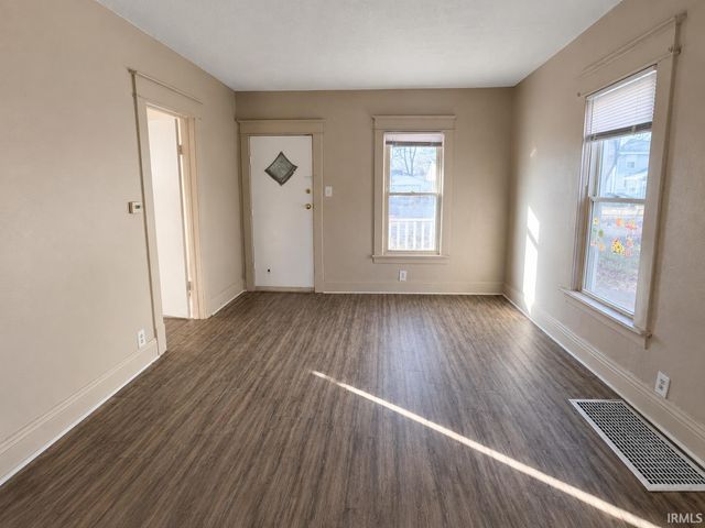 1926 Leer Street, South Bend, IN 46613