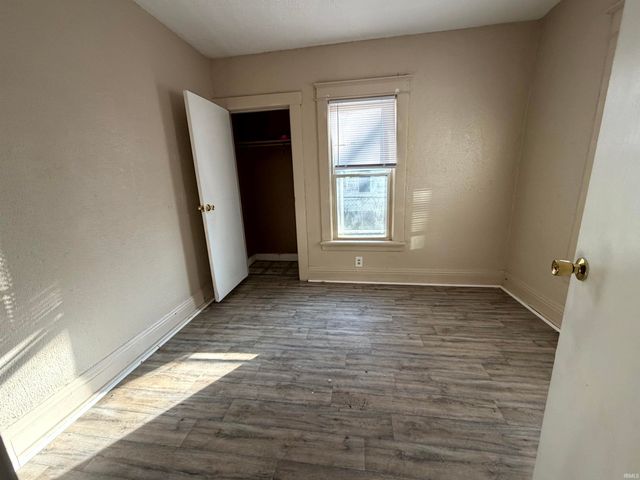 1926 Leer Street, South Bend, IN 46613
