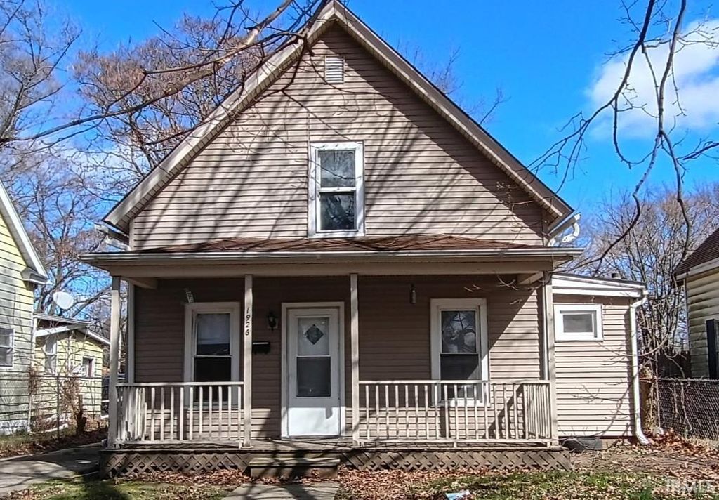 1926 Leer Street, South Bend, IN 46613