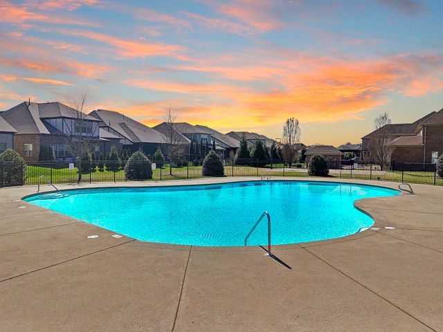 4337 Peacemill Ln, Murfreesboro, TN 37128