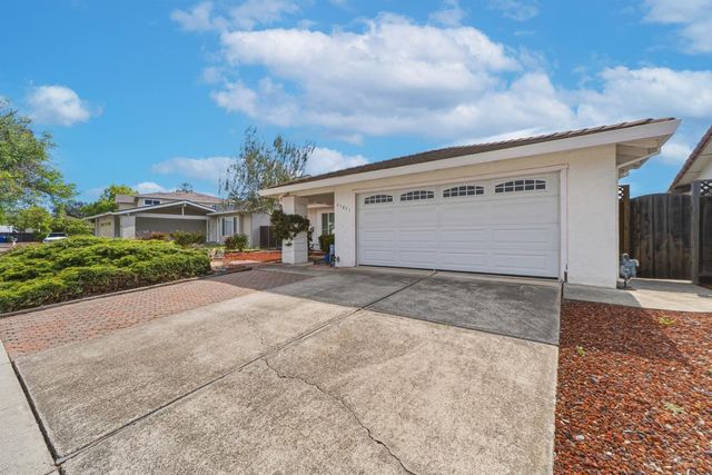 45811 Cheyenne Place, Fremont, CA 94539