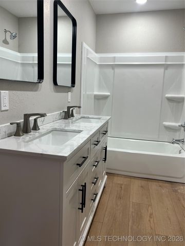 324 SW F, Ardmore, OK 73401