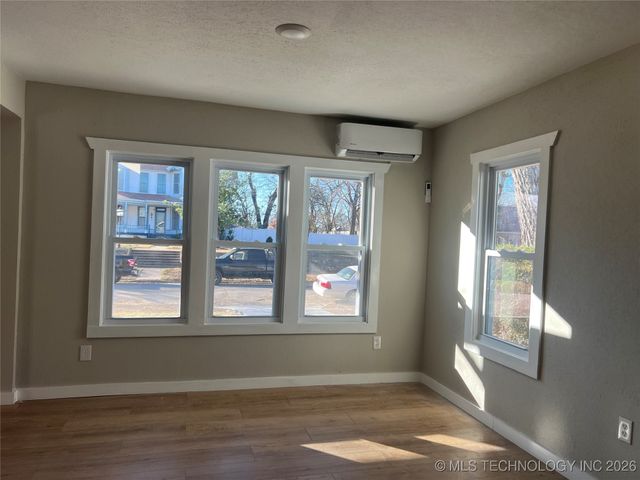 324 SW F, Ardmore, OK 73401