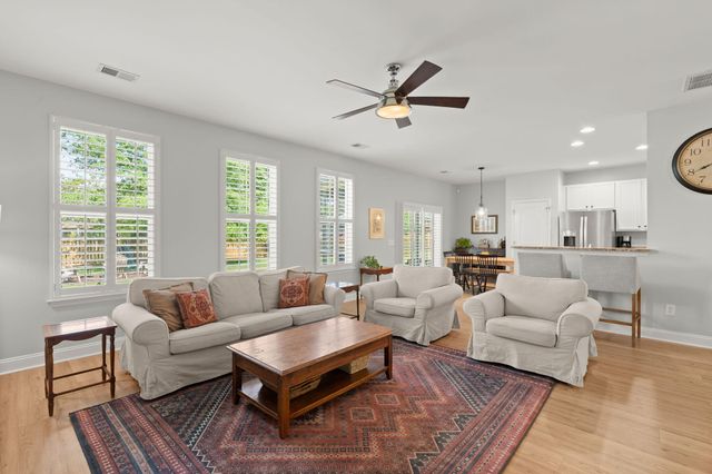 103 Lahina Cove, Summerville, SC 29483