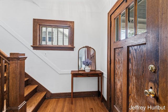 1430 Johnston Street SE, Grand Rapids, MI 49507