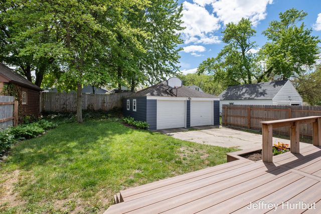 1430 Johnston Street SE, Grand Rapids, MI 49507