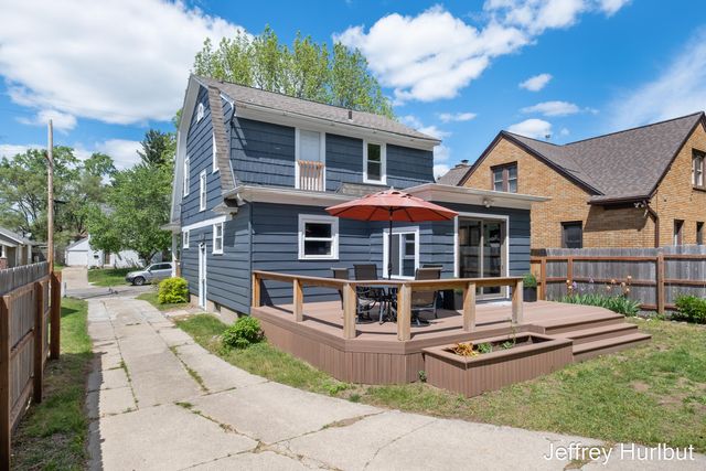 1430 Johnston Street SE, Grand Rapids, MI 49507
